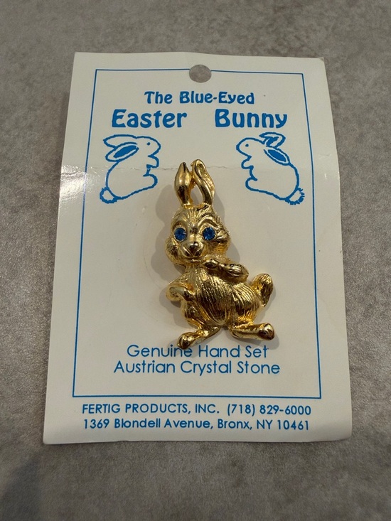 Fertig Products Inc Jewelry - Vintage “The Blue-Eyed Easter Bunny” Gold-tone Pin with Blue Crystals